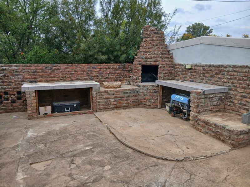 2 Bedroom Property for Sale in Jansenville Eastern Cape